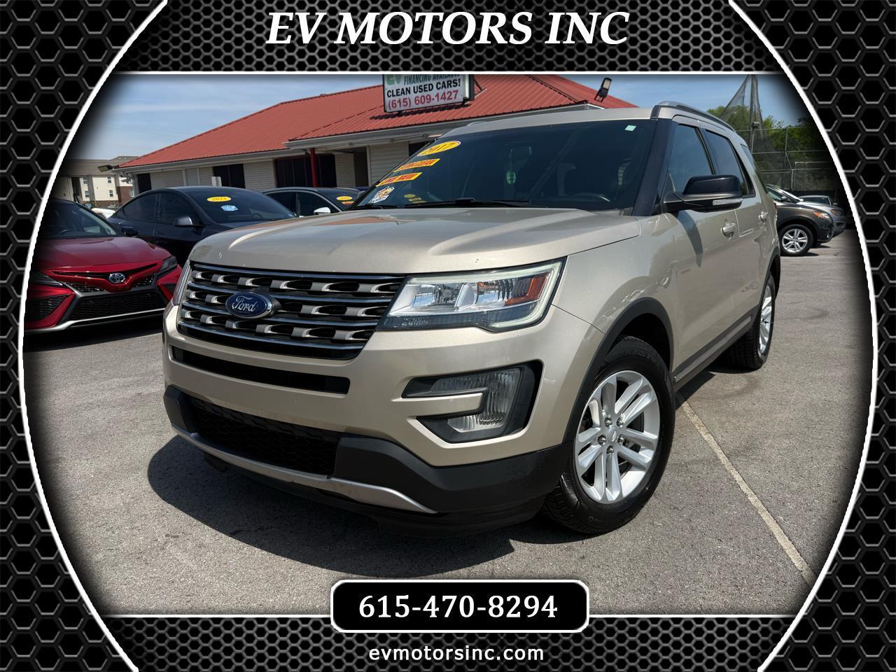 2017 Ford Explorer 4dr XLT