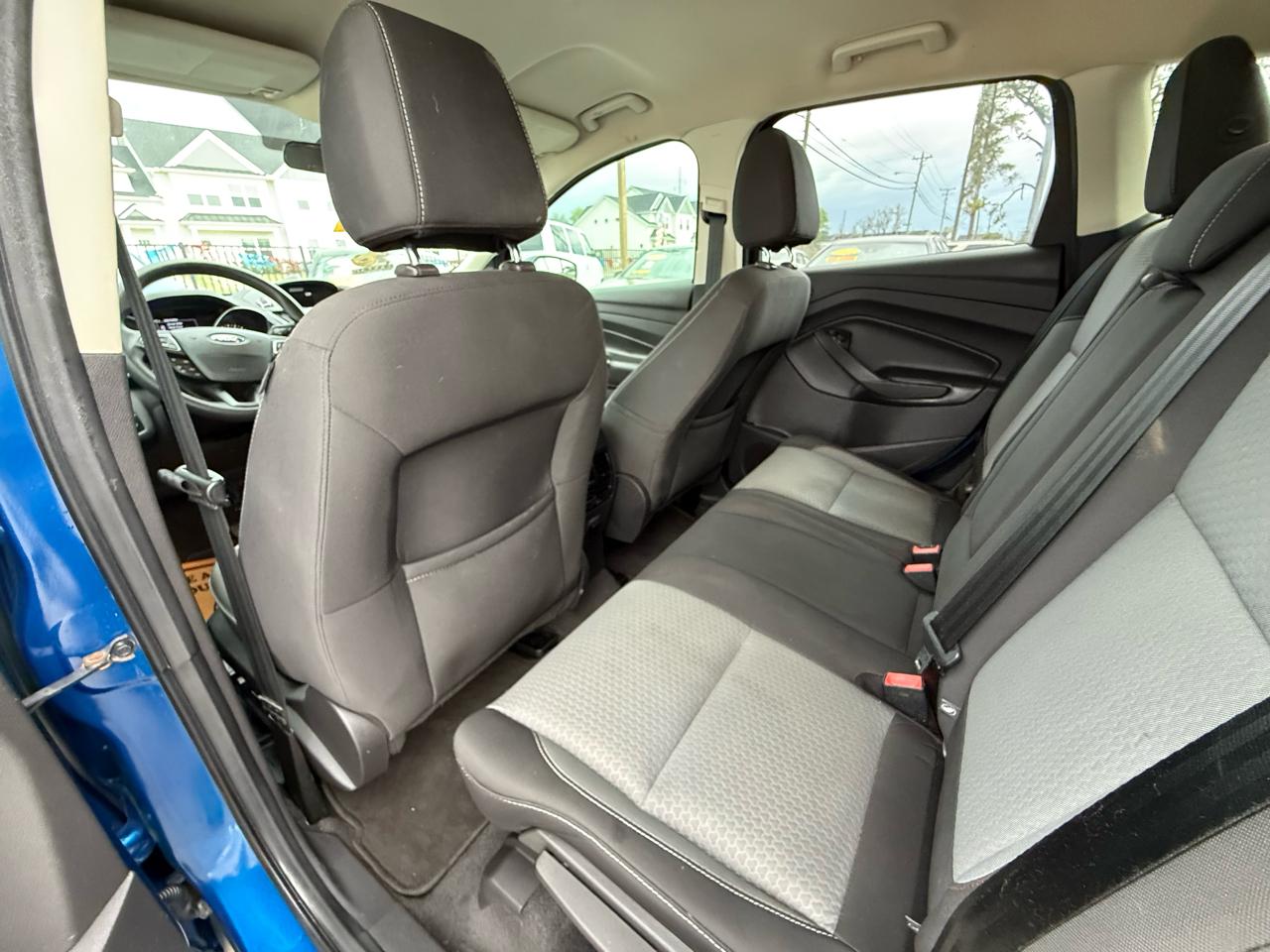 Ford Escape SE FWD 2017