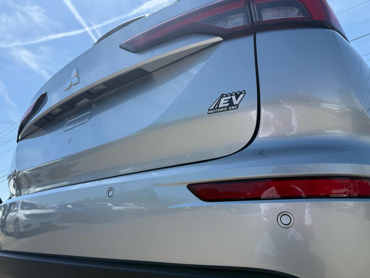 Mitsubishi Outlander SE 4WD 2022