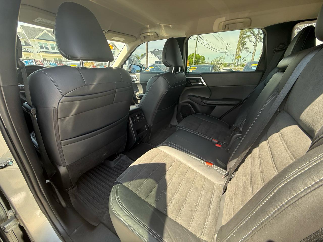 Mitsubishi Outlander SE 4WD 2022