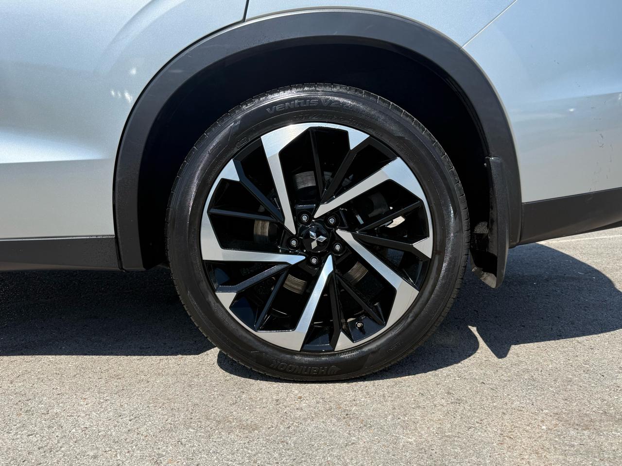 Mitsubishi Outlander SE 4WD 2022