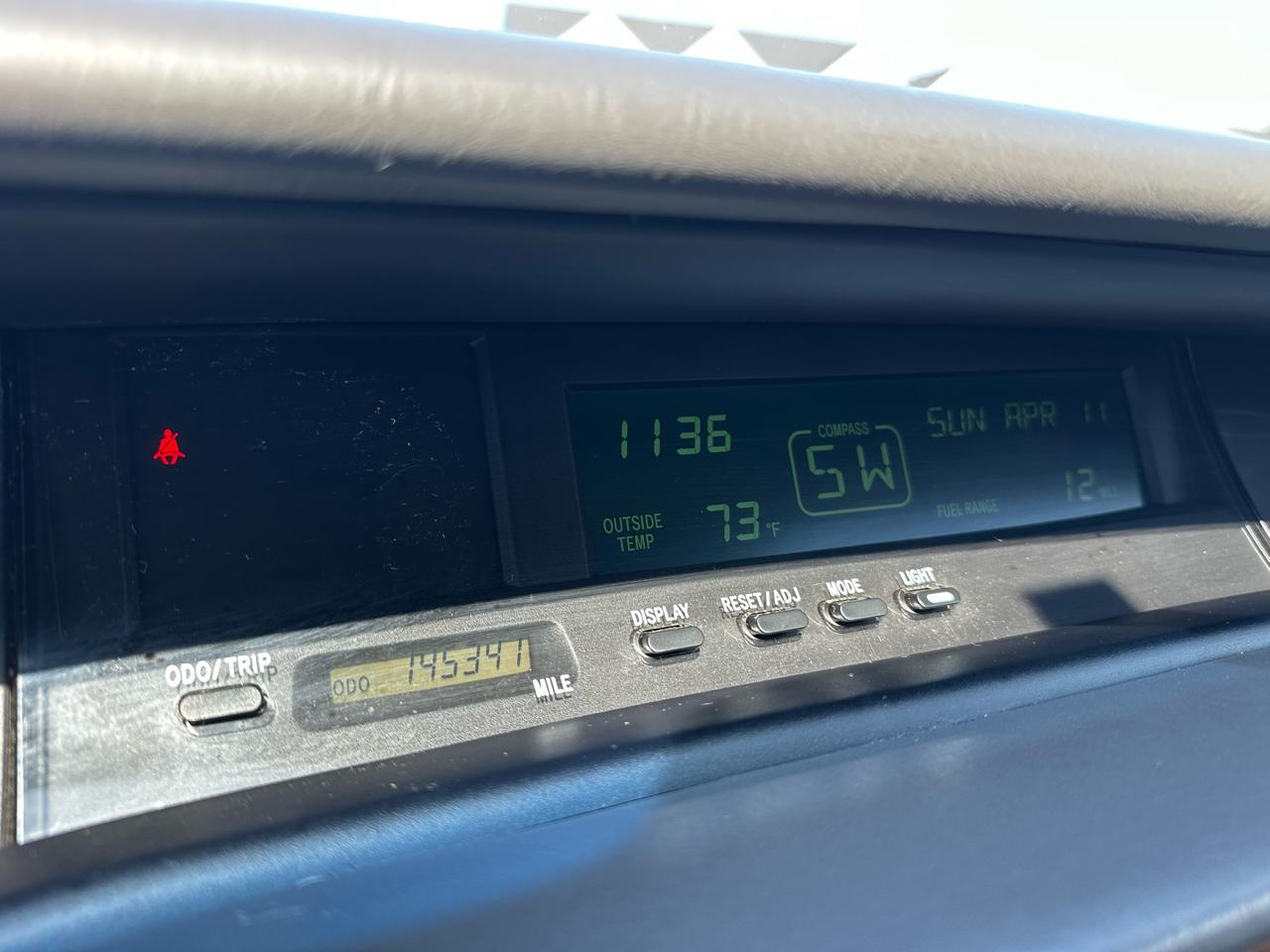 Toyota Avalon XL 2004