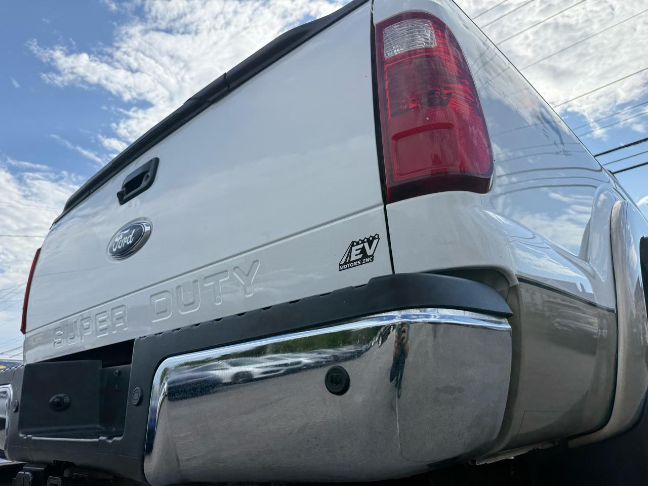 Ford F-250 SD XLT Crew Cab Long Bed 4WD 2011