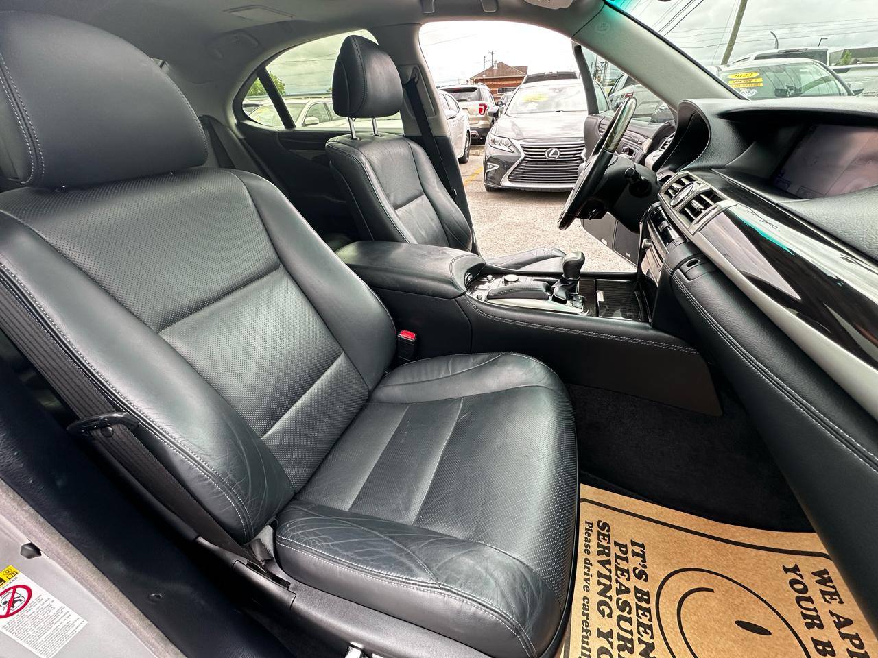 Lexus LS 460 Luxury Sedan 2014