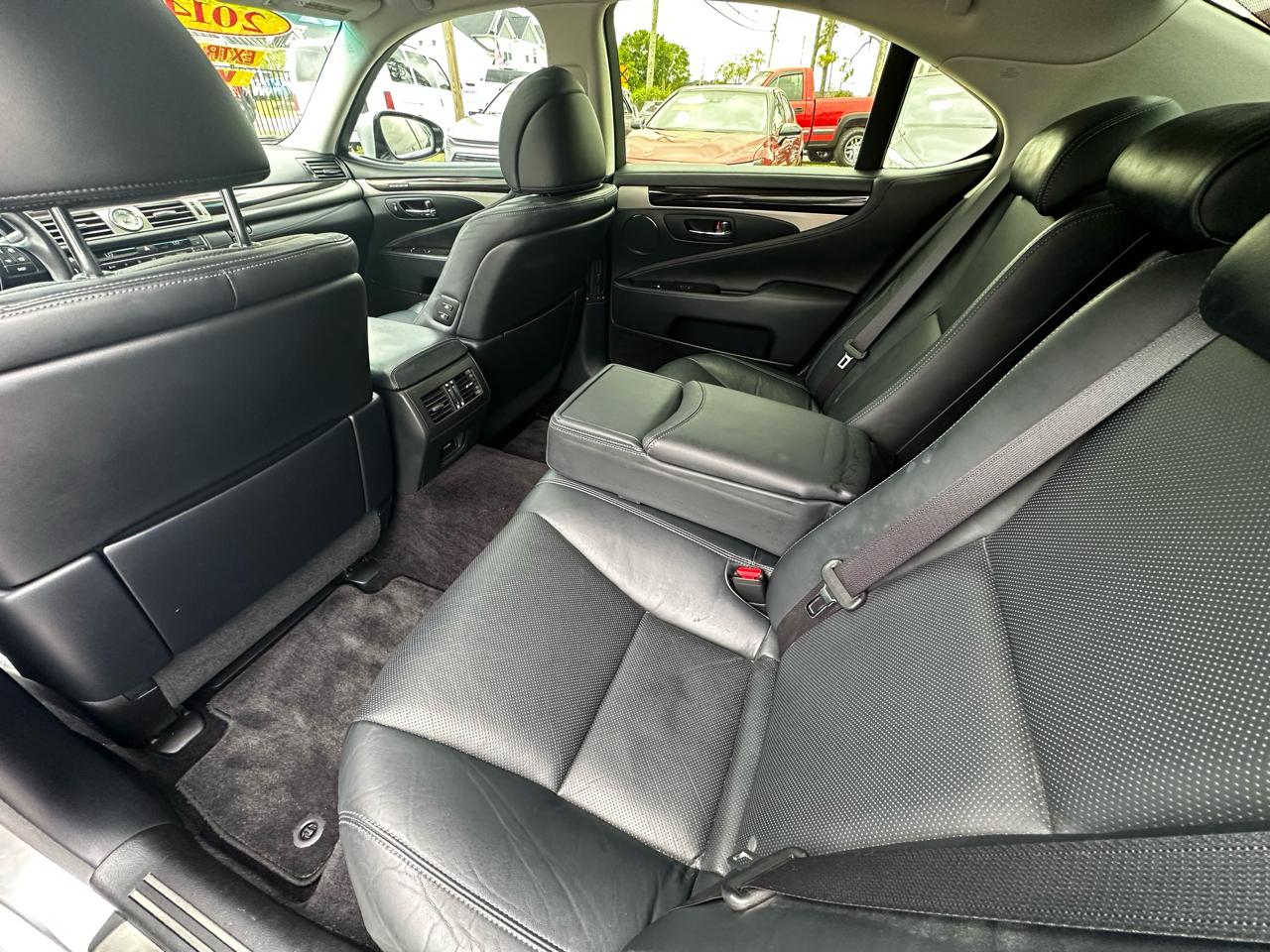 Lexus LS 460 Luxury Sedan 2014