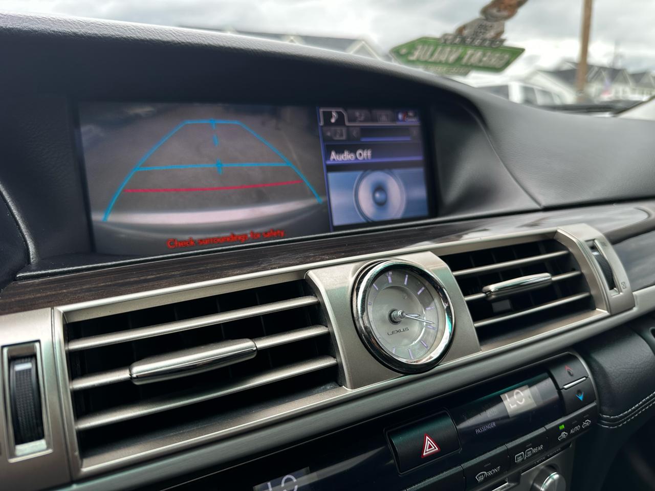 Lexus LS 460 Luxury Sedan 2014