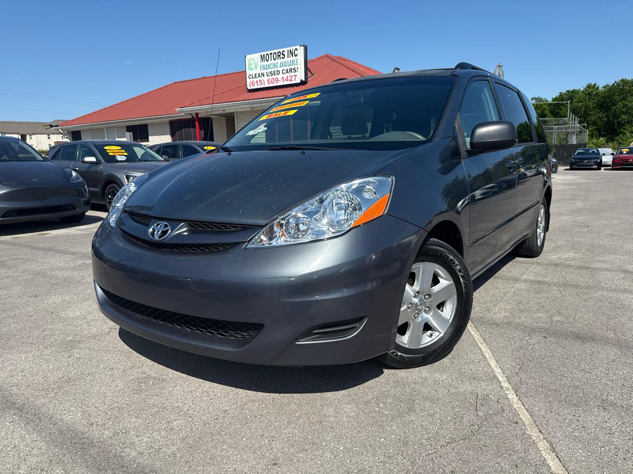 Toyota Sienna LE FWD 8-Passenger Seating 2008