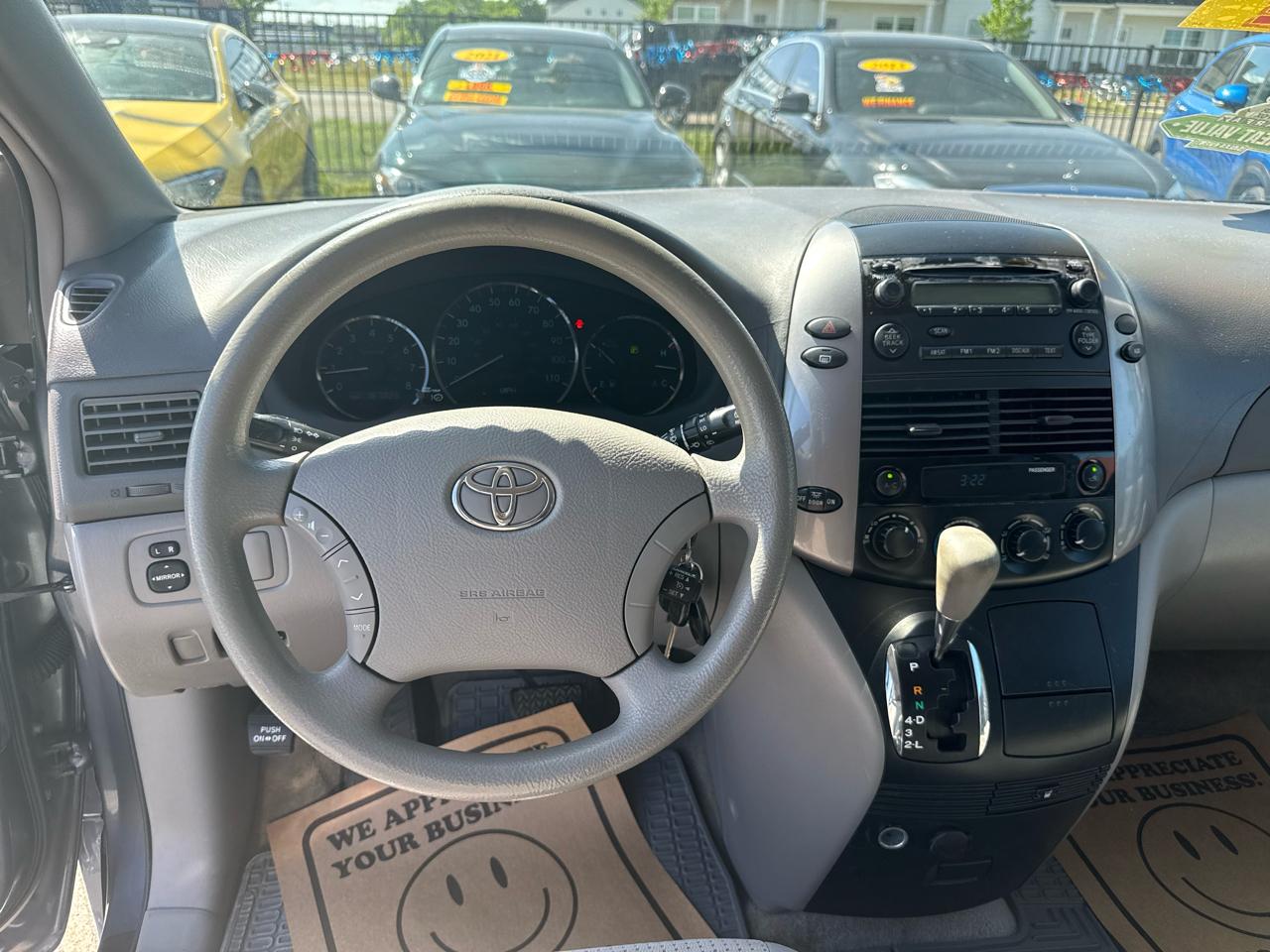 Toyota Sienna LE FWD 8-Passenger Seating 2008