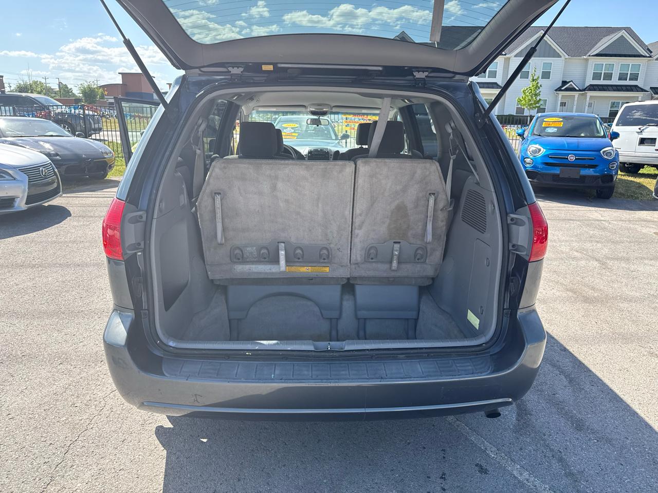 Toyota Sienna LE FWD 8-Passenger Seating 2008