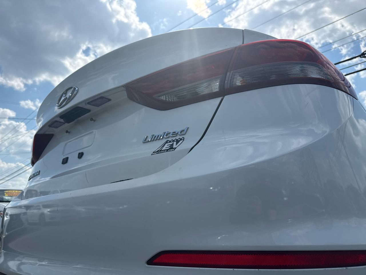 Hyundai Elantra Limited 2017