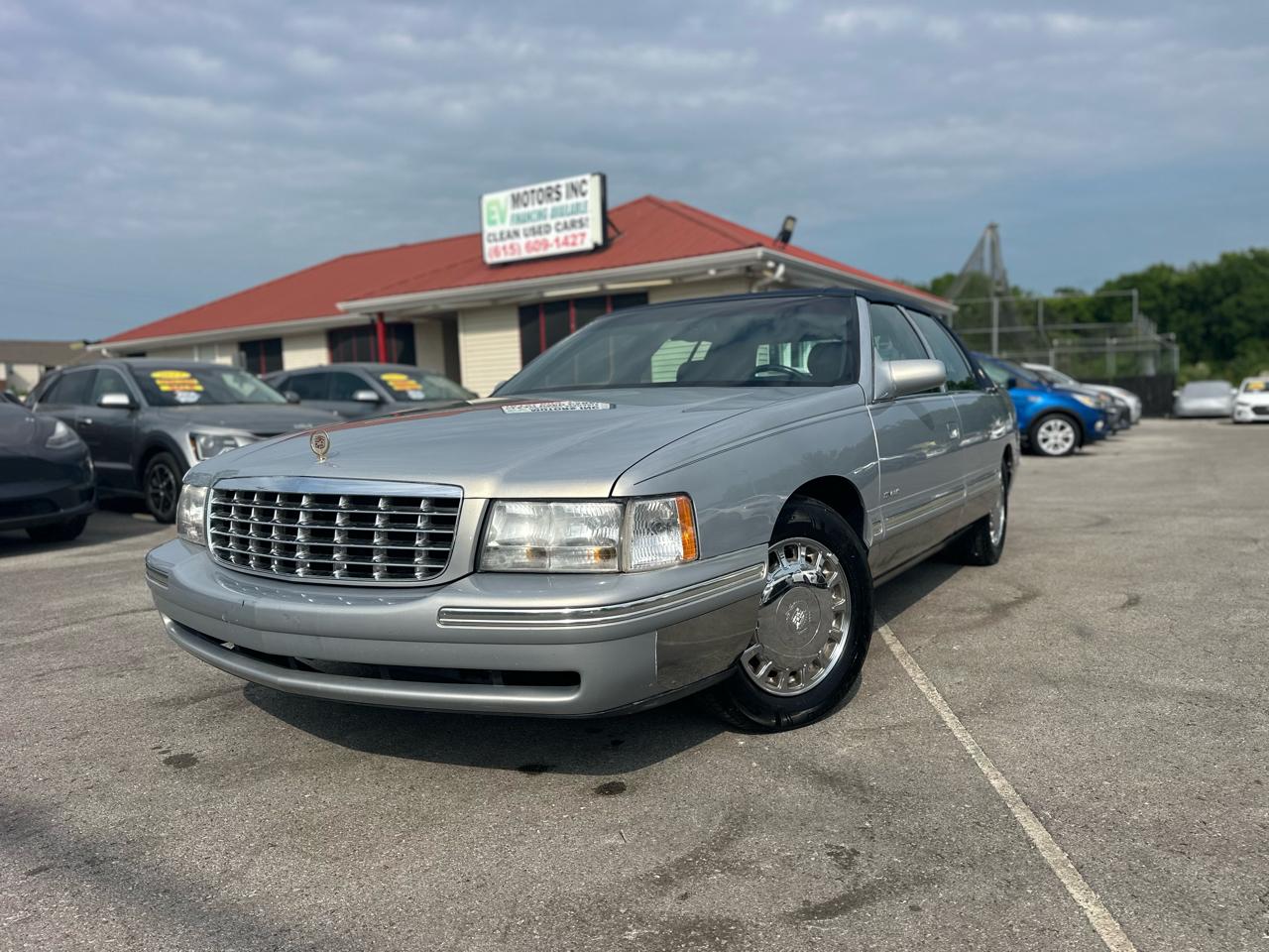 Cadillac DeVille Base 1998