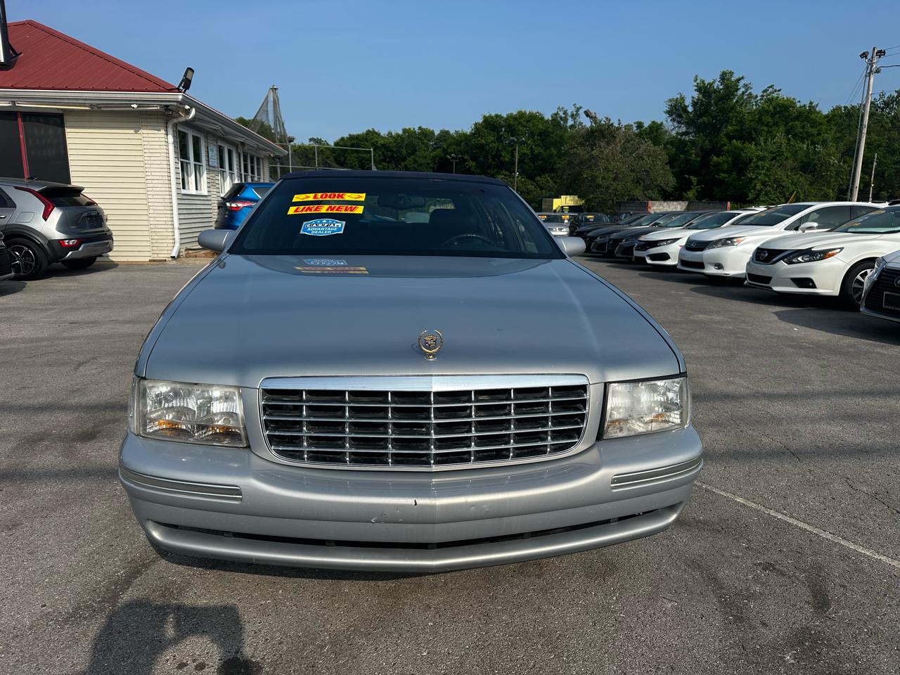 Cadillac DeVille Base 1998