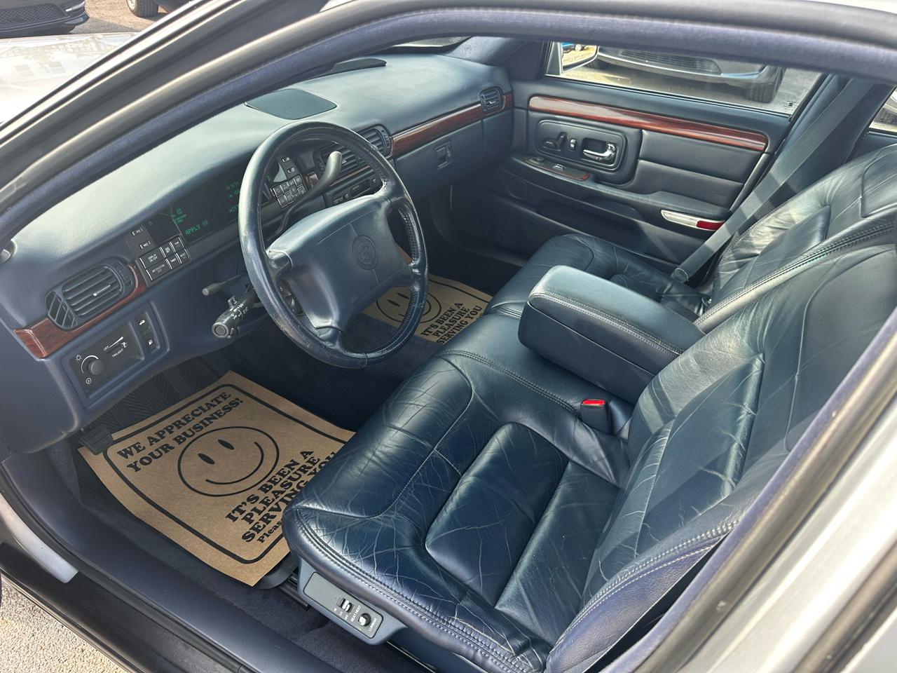 Cadillac DeVille Base 1998