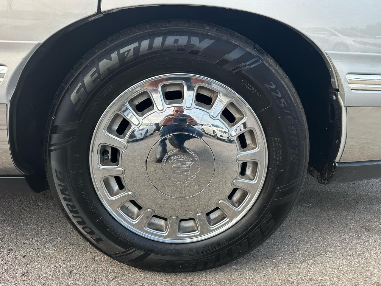 Cadillac DeVille Base 1998