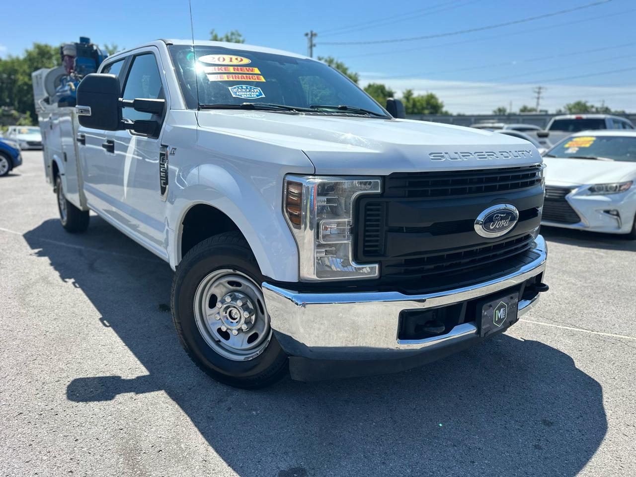 Ford F-250 SD Lariat Crew Cab 2WD 2019