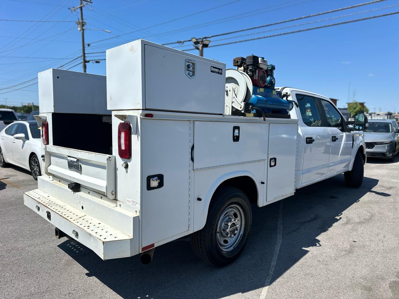 Ford F-250 SD Lariat Crew Cab 2WD 2019