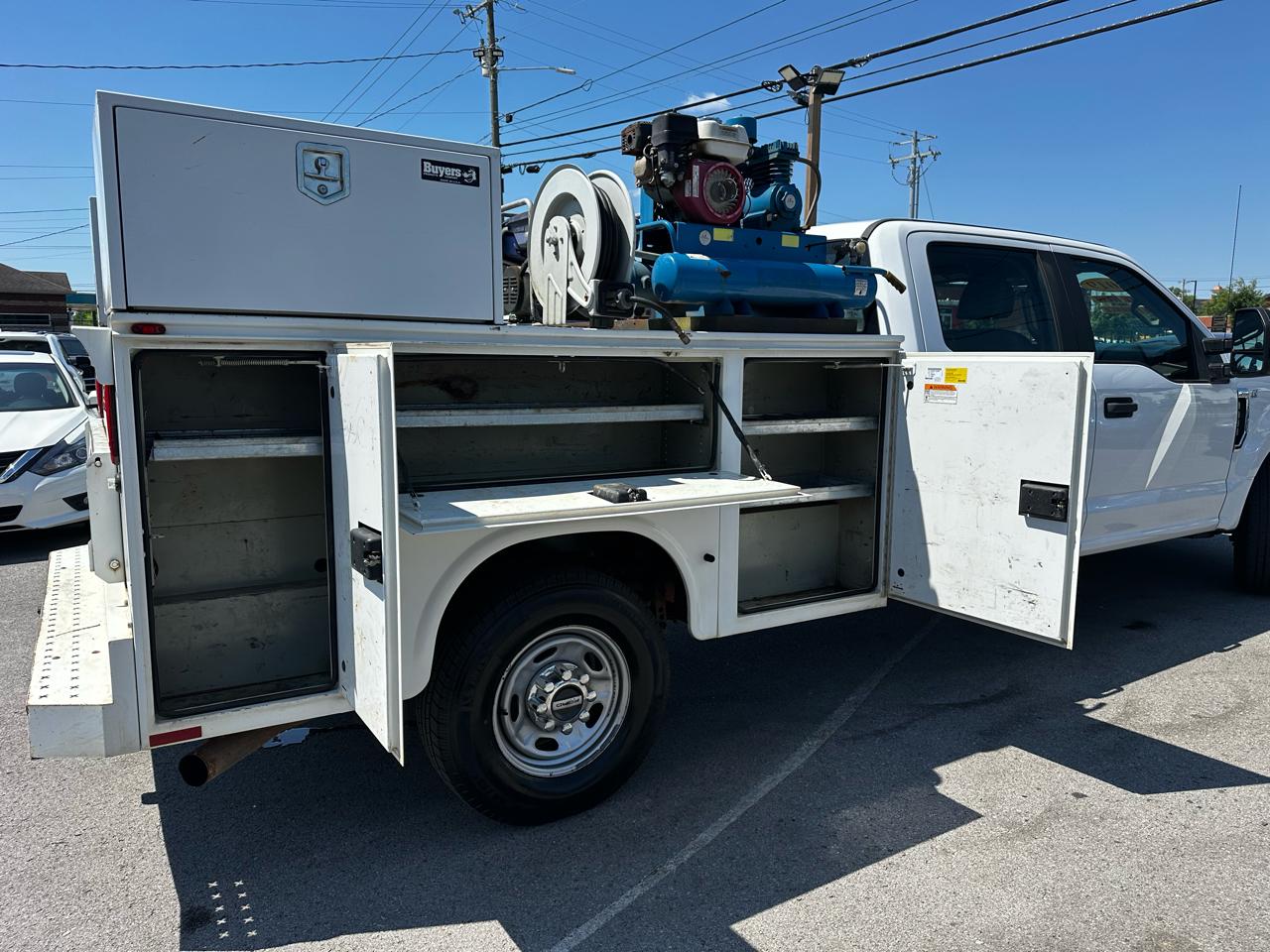 Ford F-250 SD Lariat Crew Cab 2WD 2019
