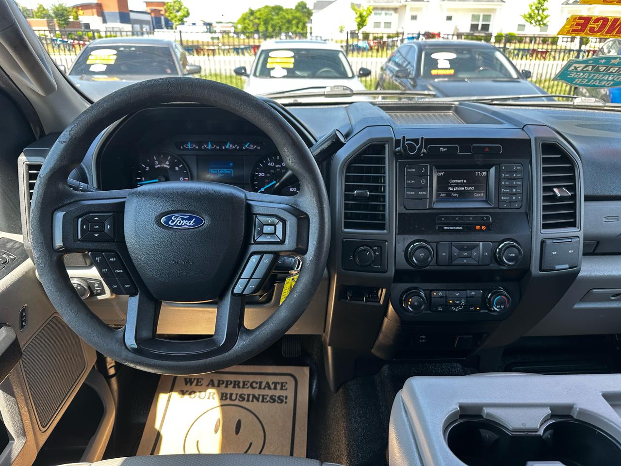 Ford F-250 SD Lariat Crew Cab 2WD 2019