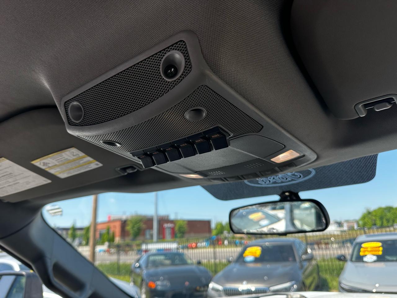 Ford F-250 SD Lariat Crew Cab 2WD 2019