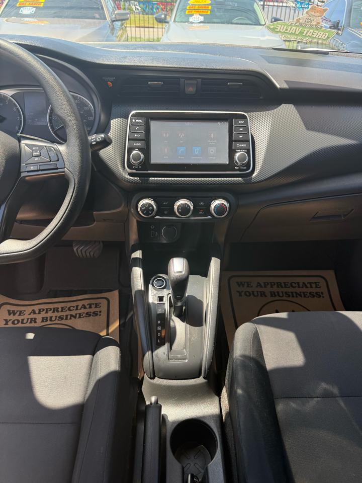Nissan Kicks S 2023
