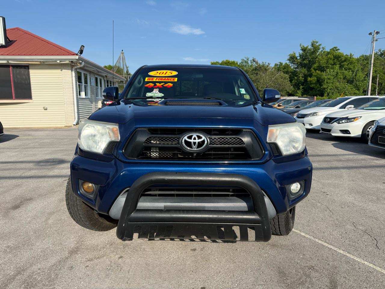 Toyota Tacoma Double Cab V6 6MT 4WD 2015