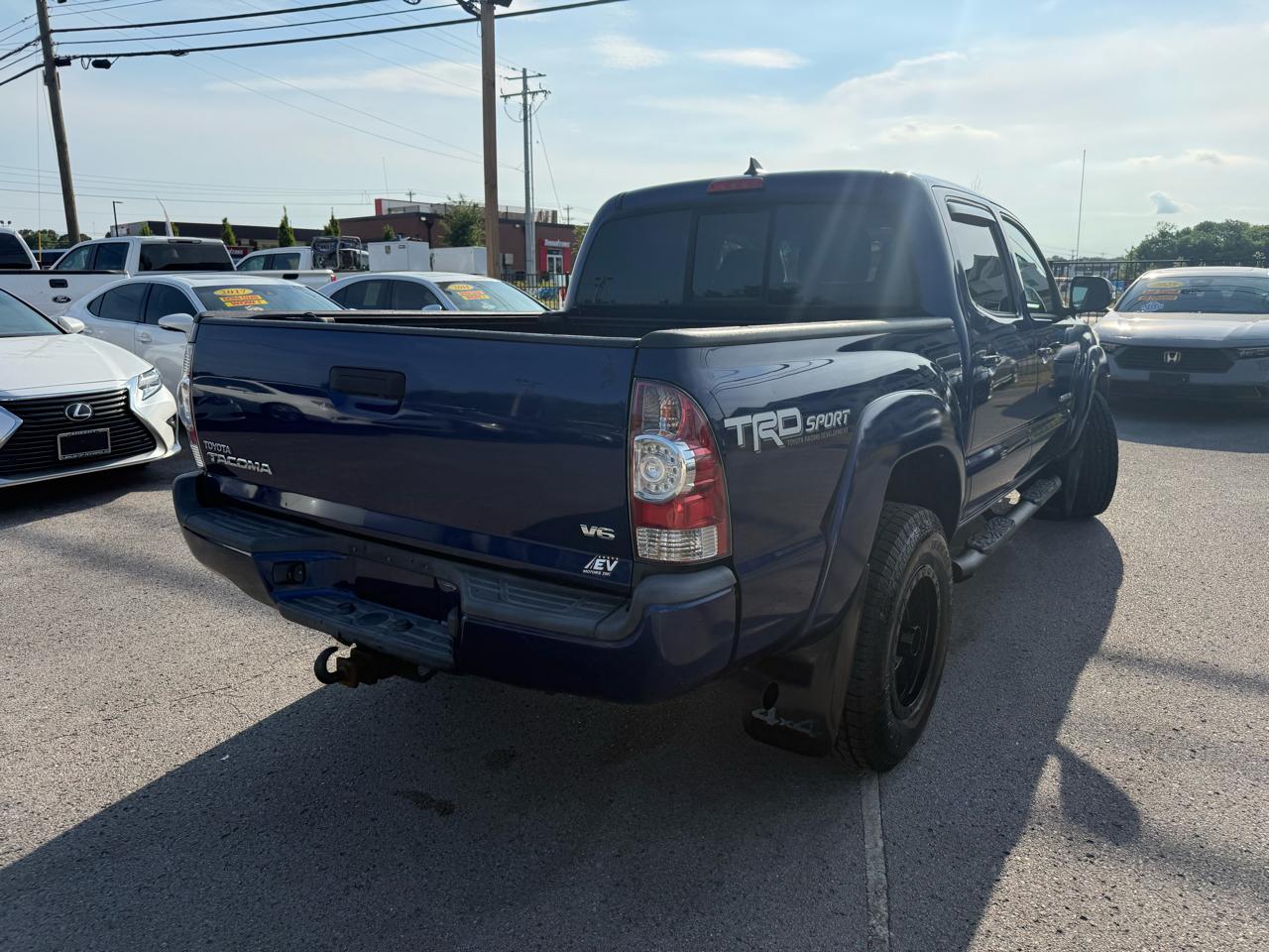 Toyota Tacoma Double Cab V6 6MT 4WD 2015