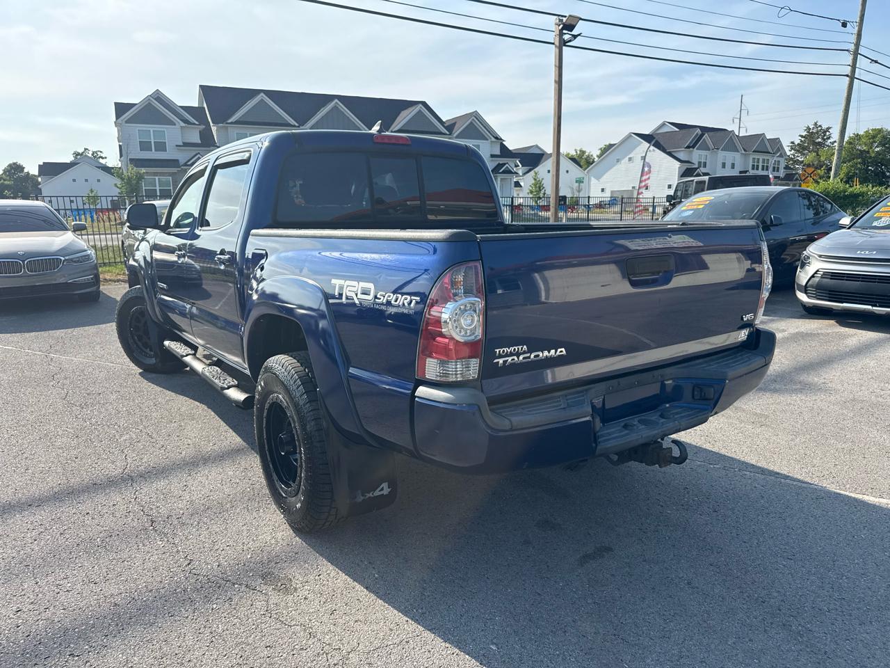 Toyota Tacoma Double Cab V6 6MT 4WD 2015