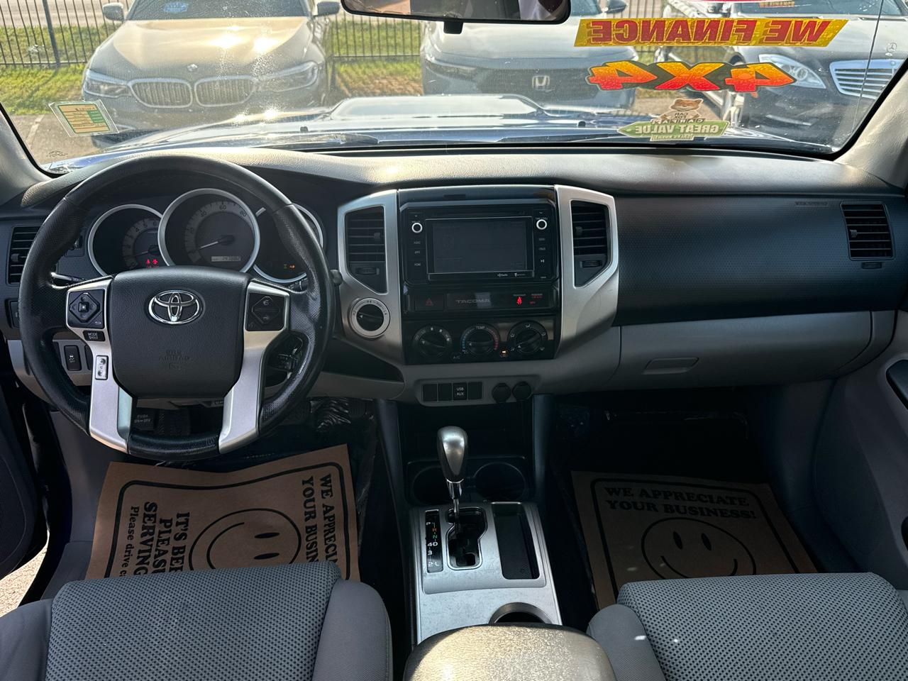 Toyota Tacoma Double Cab V6 6MT 4WD 2015