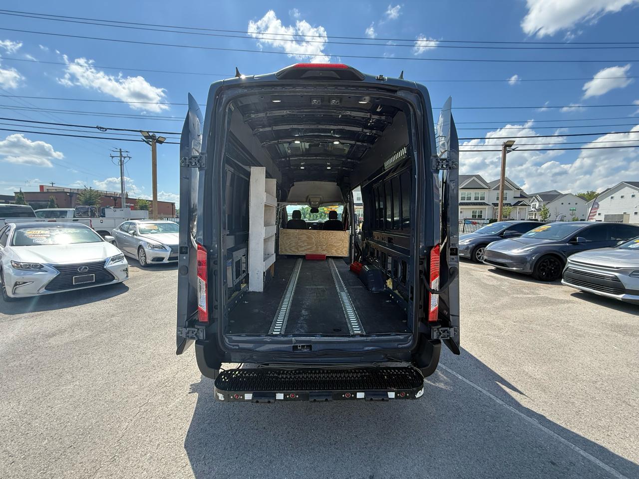 Ford Transit 250 Van High Roof w/Sliding Pass. 148-in. WB EL 2020