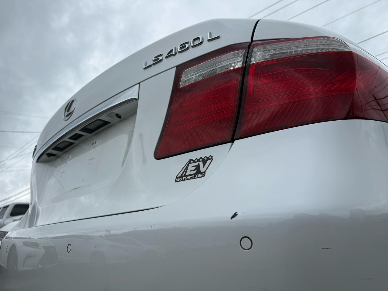 Lexus LS 460 L Luxury Sedan 2007