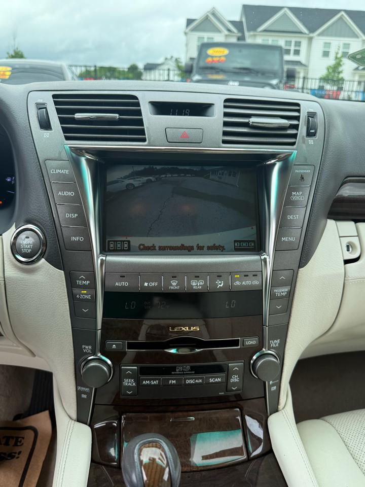 Lexus LS 460 L Luxury Sedan 2007