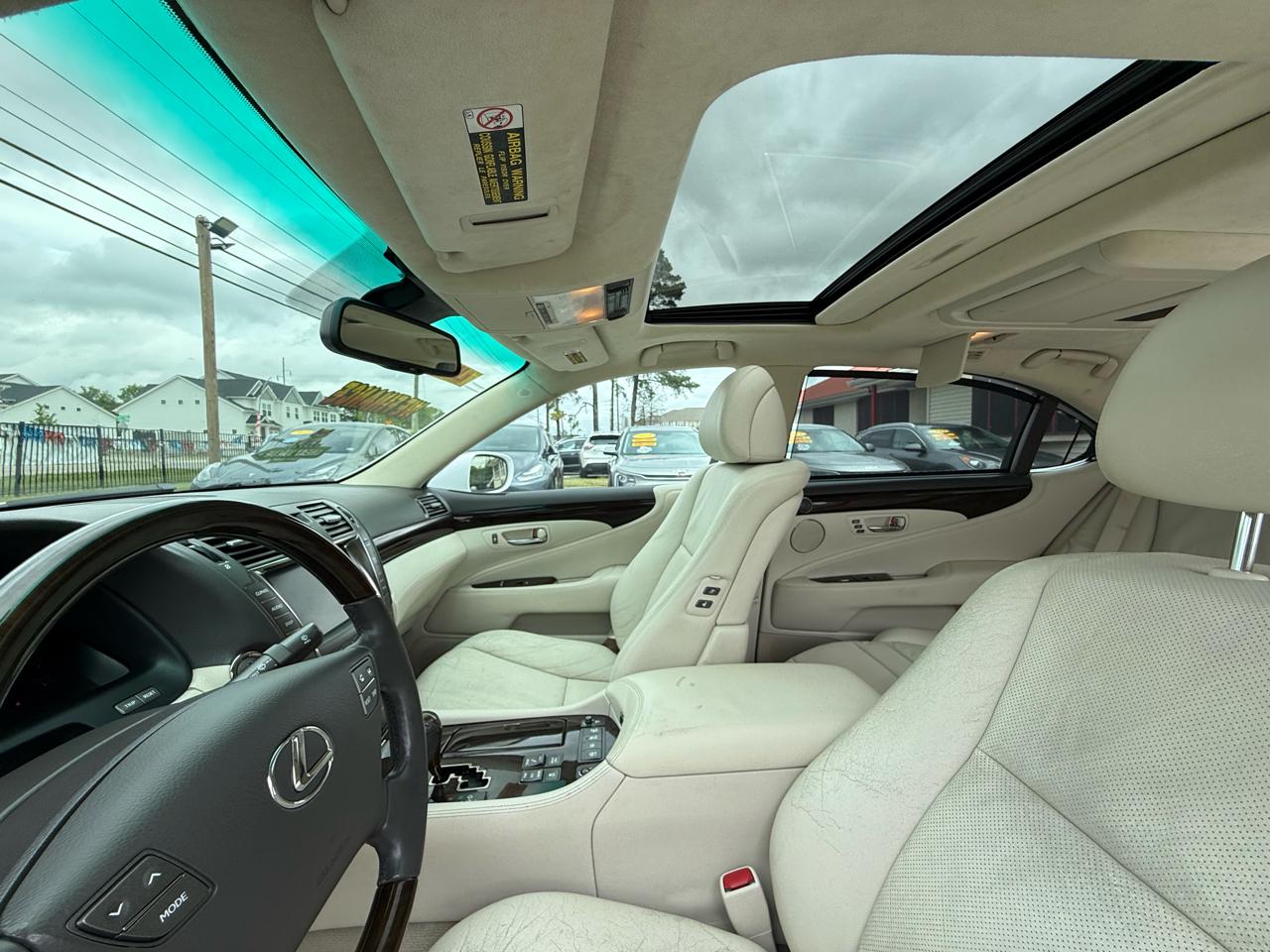 Lexus LS 460 L Luxury Sedan 2007