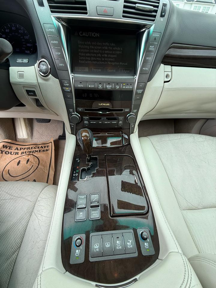 Lexus LS 460 L Luxury Sedan 2007