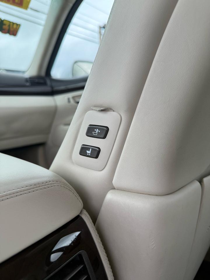 Lexus LS 460 L Luxury Sedan 2007