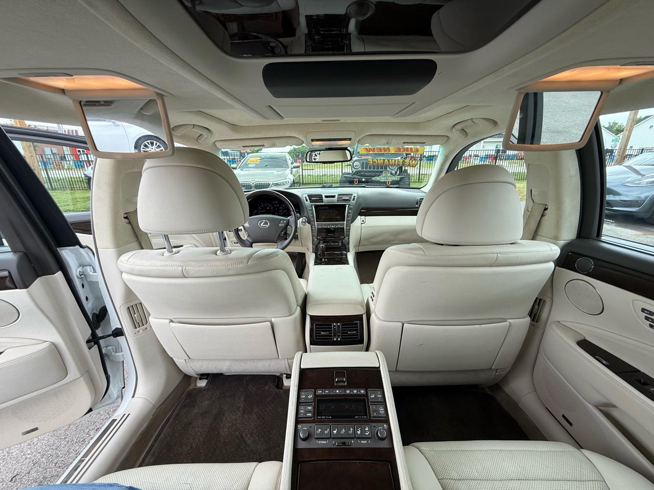 Lexus LS 460 L Luxury Sedan 2007