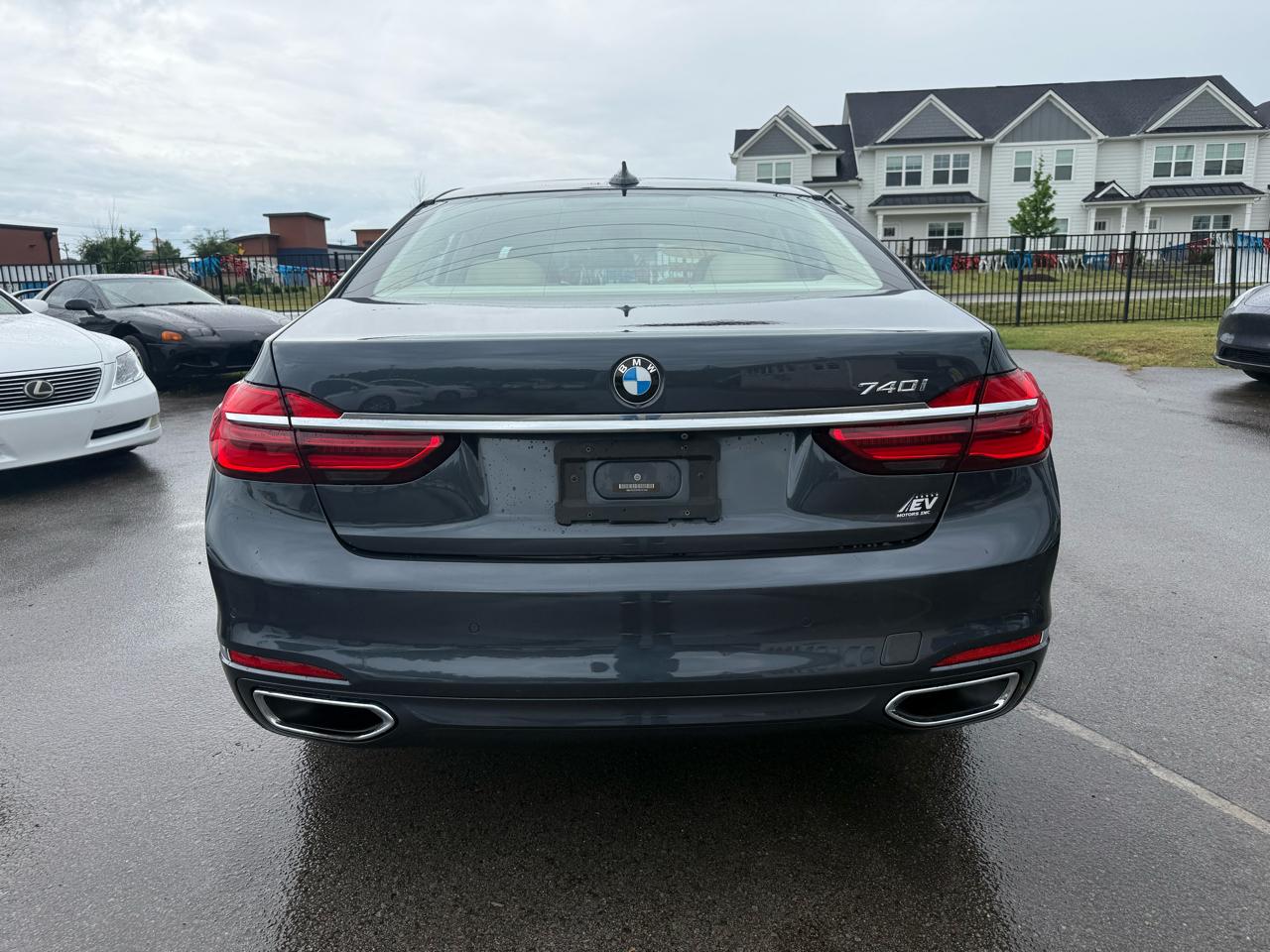 BMW 7-Series 740i 2017
