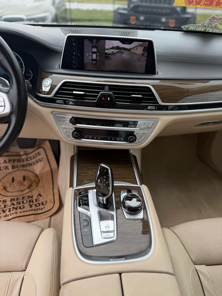 BMW 7-Series 740i 2017