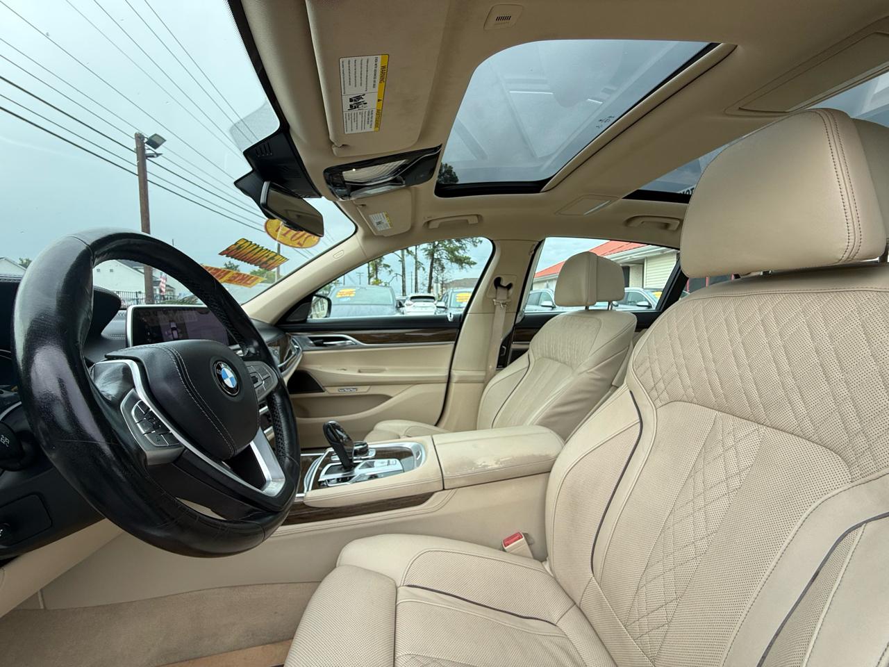 BMW 7-Series 740i 2017