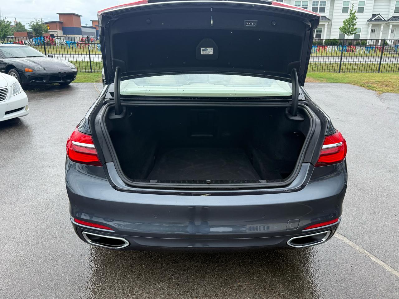 BMW 7-Series 740i 2017