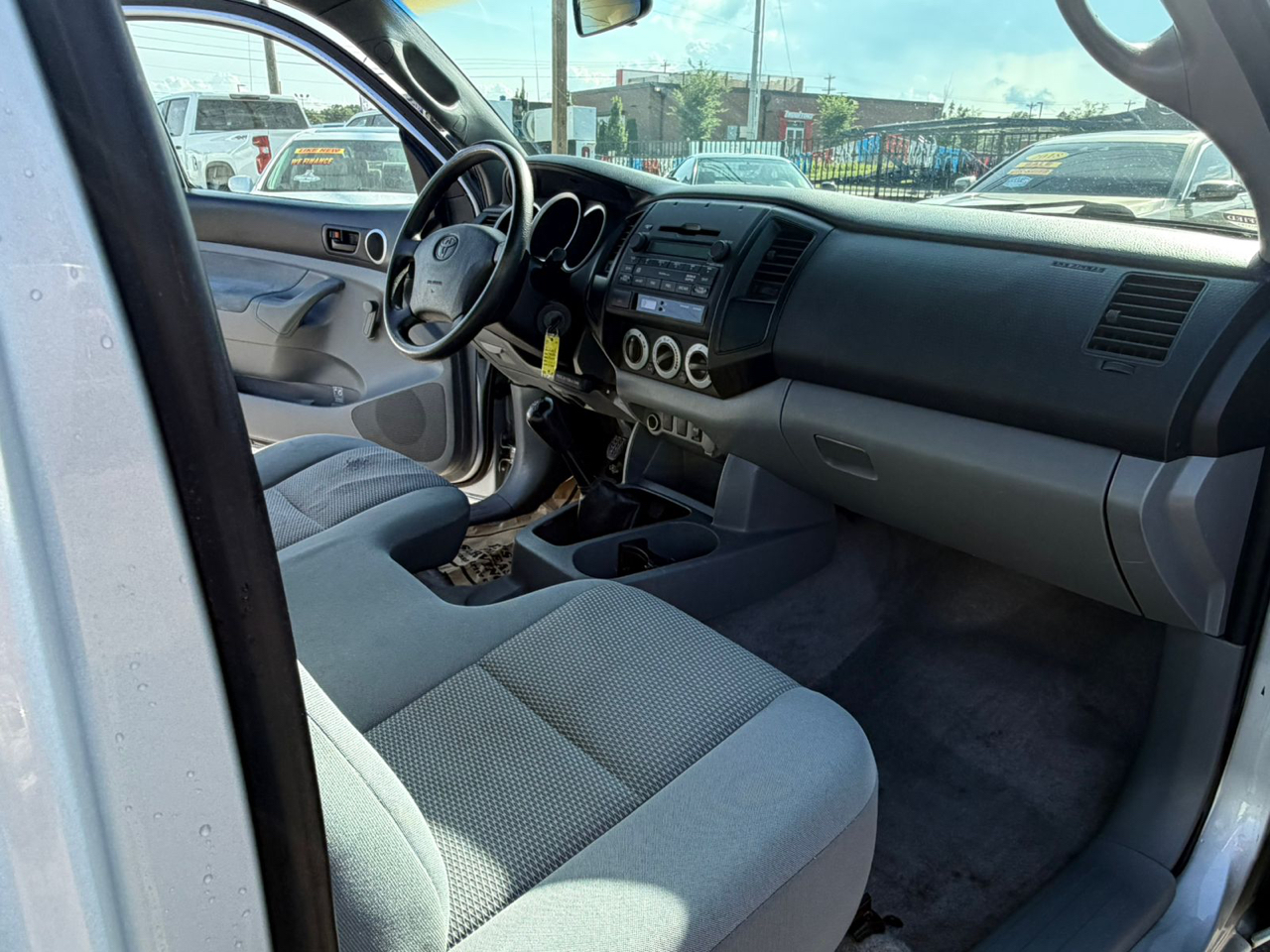 Toyota Tacoma Regular Cab 2WD 2009