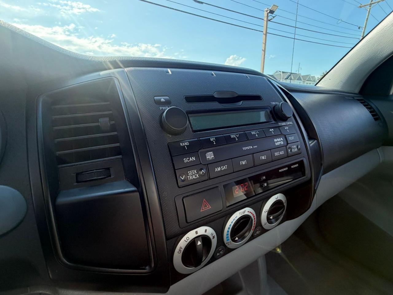 Toyota Tacoma Regular Cab 2WD 2009