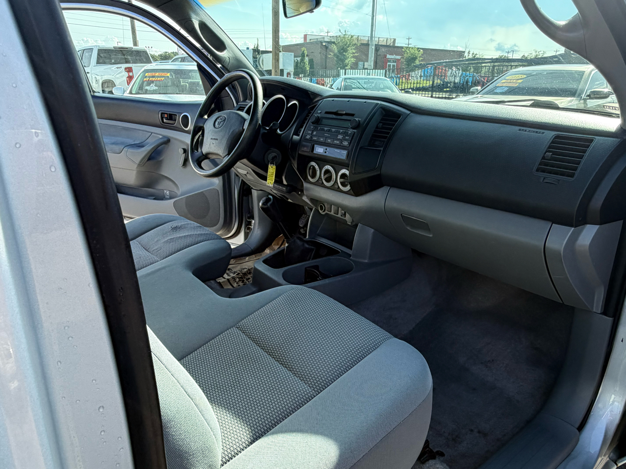 Toyota Tacoma Regular Cab 2WD 2009