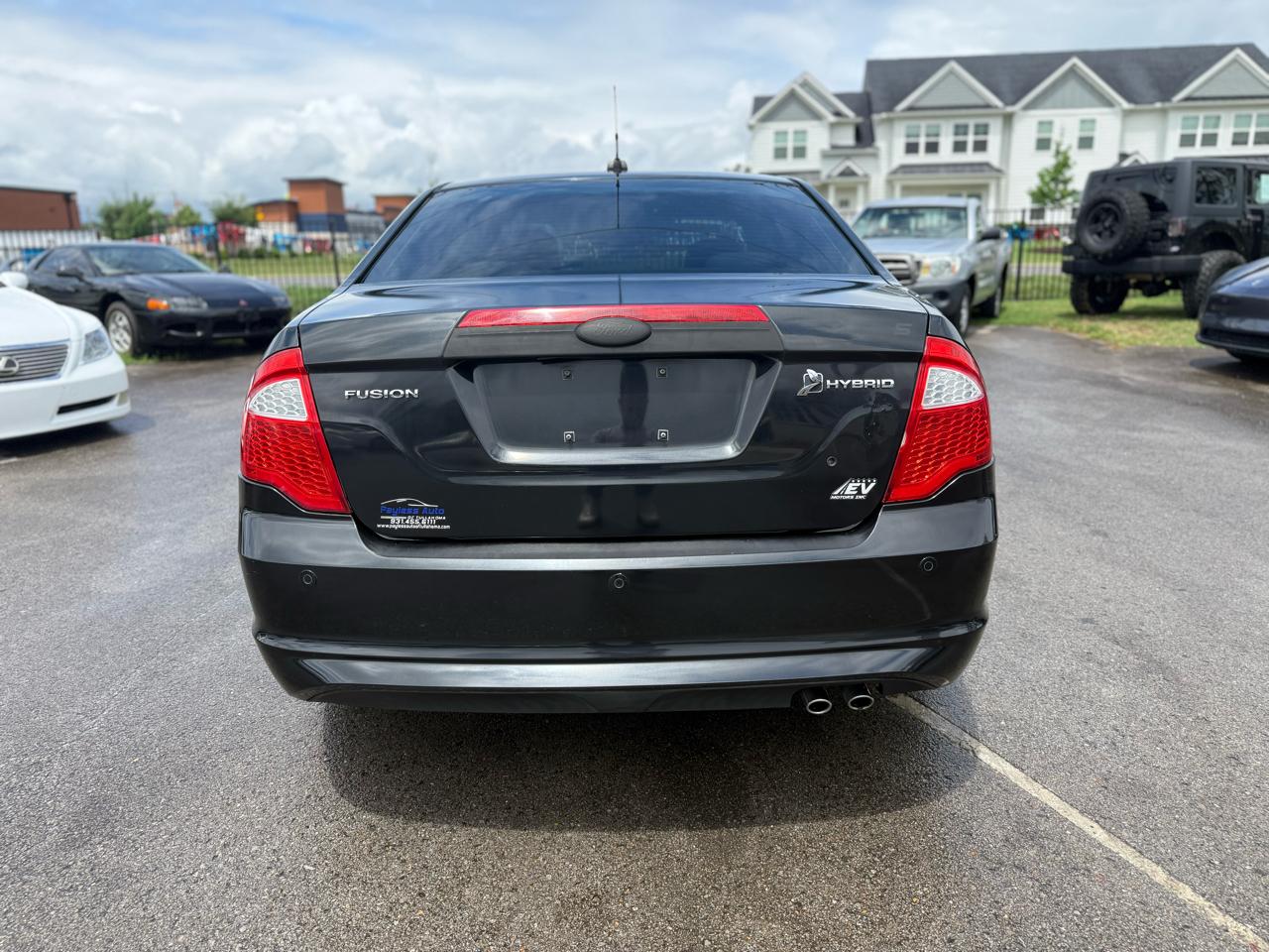 Ford Fusion Hybrid Sedan 2010
