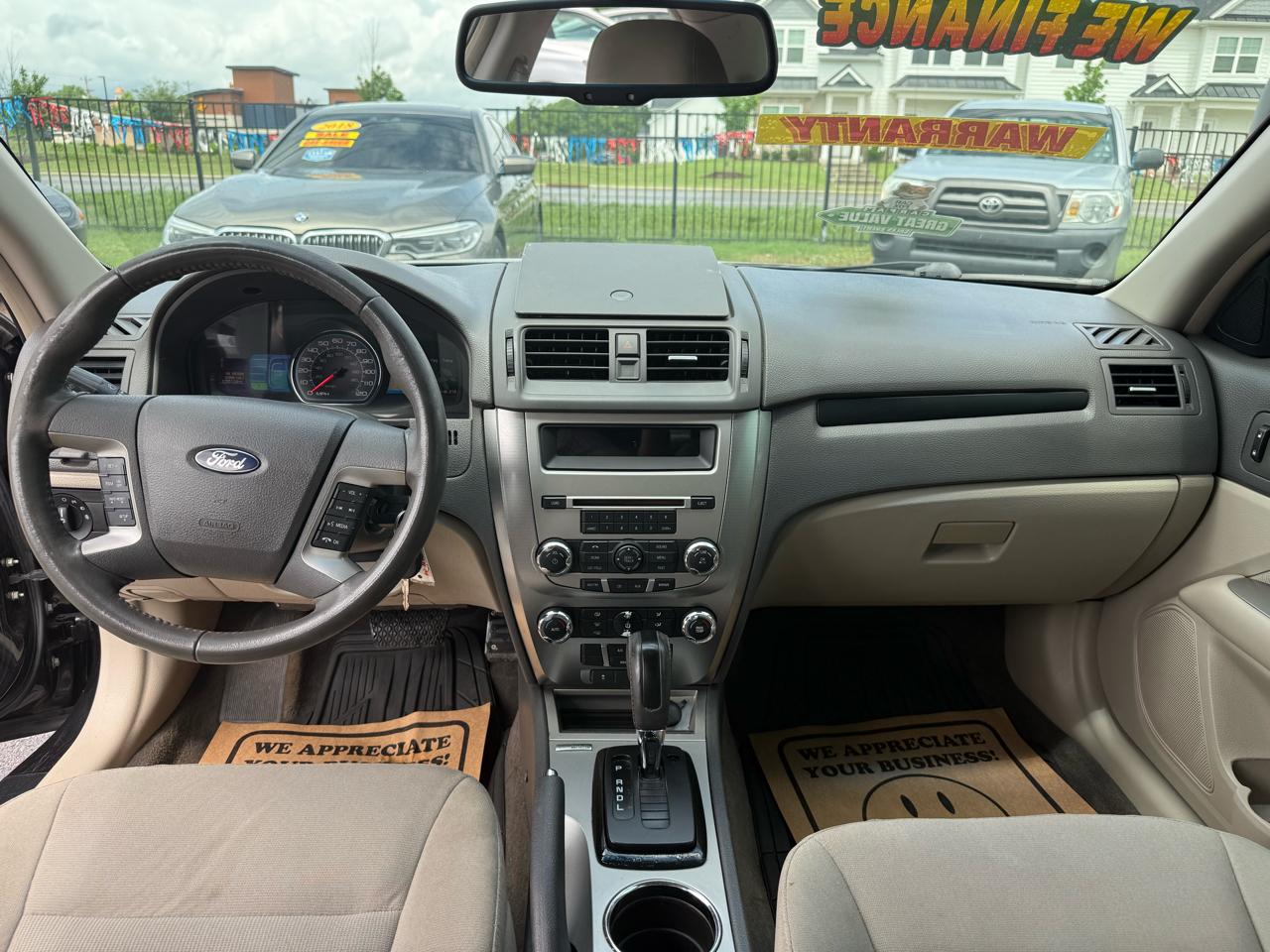 Ford Fusion Hybrid Sedan 2010