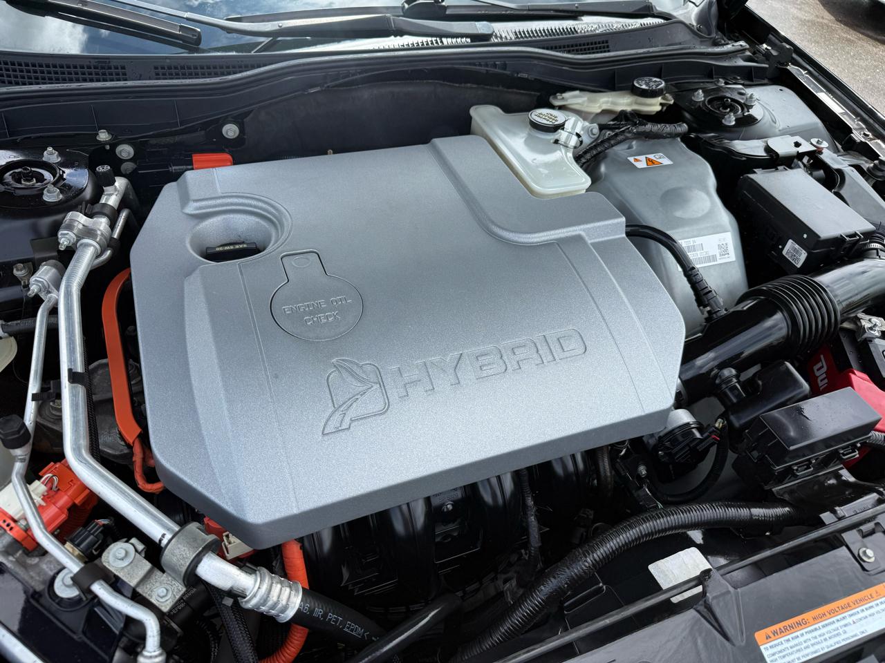Ford Fusion Hybrid Sedan 2010