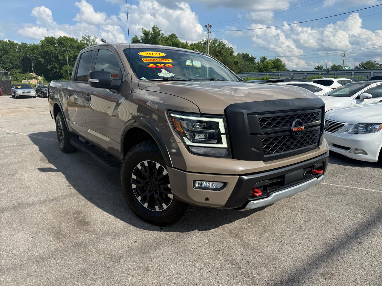 Nissan Titan PRO-4X Crew Cab 4WD 2021