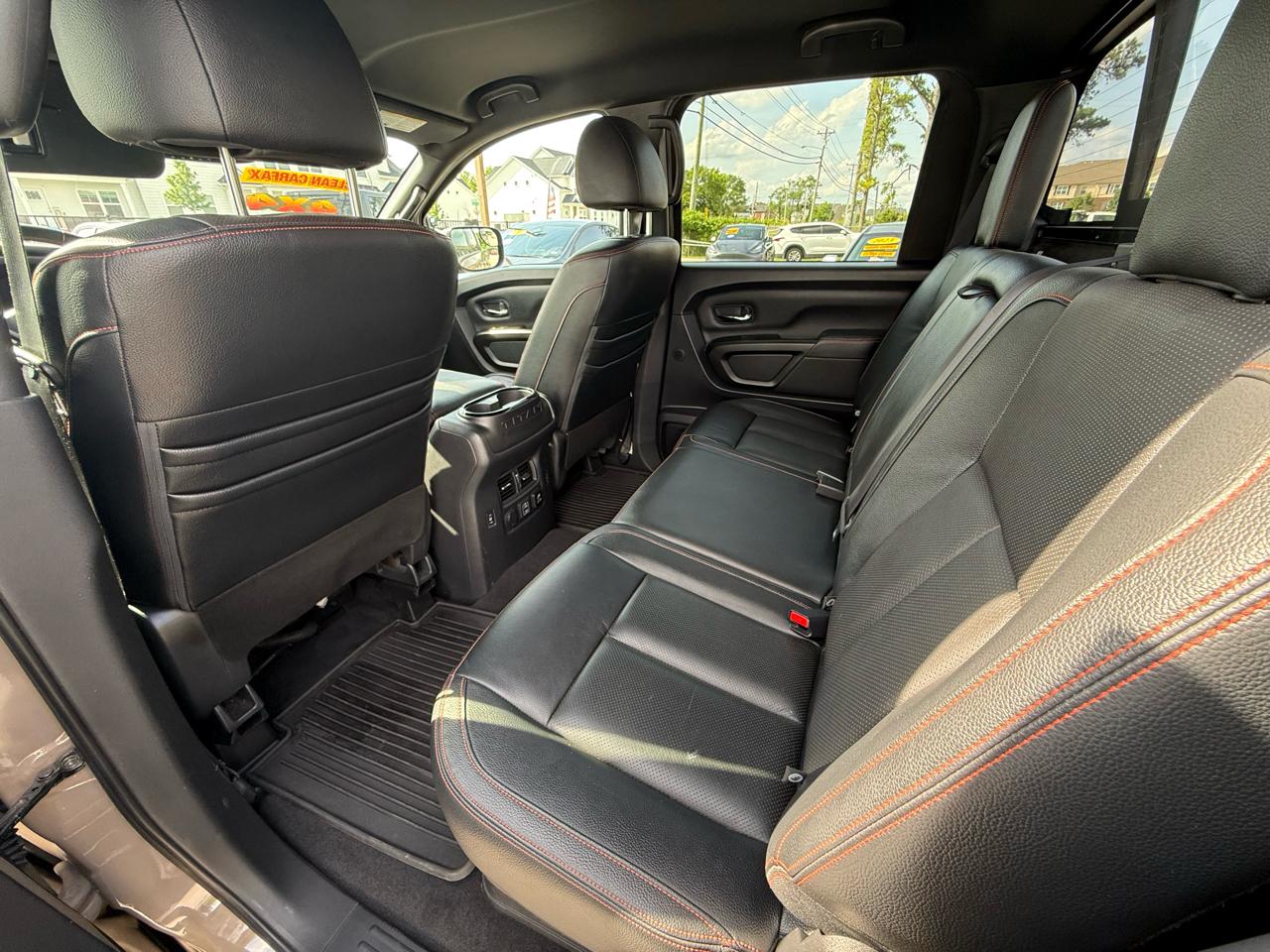 Nissan Titan PRO-4X Crew Cab 4WD 2021