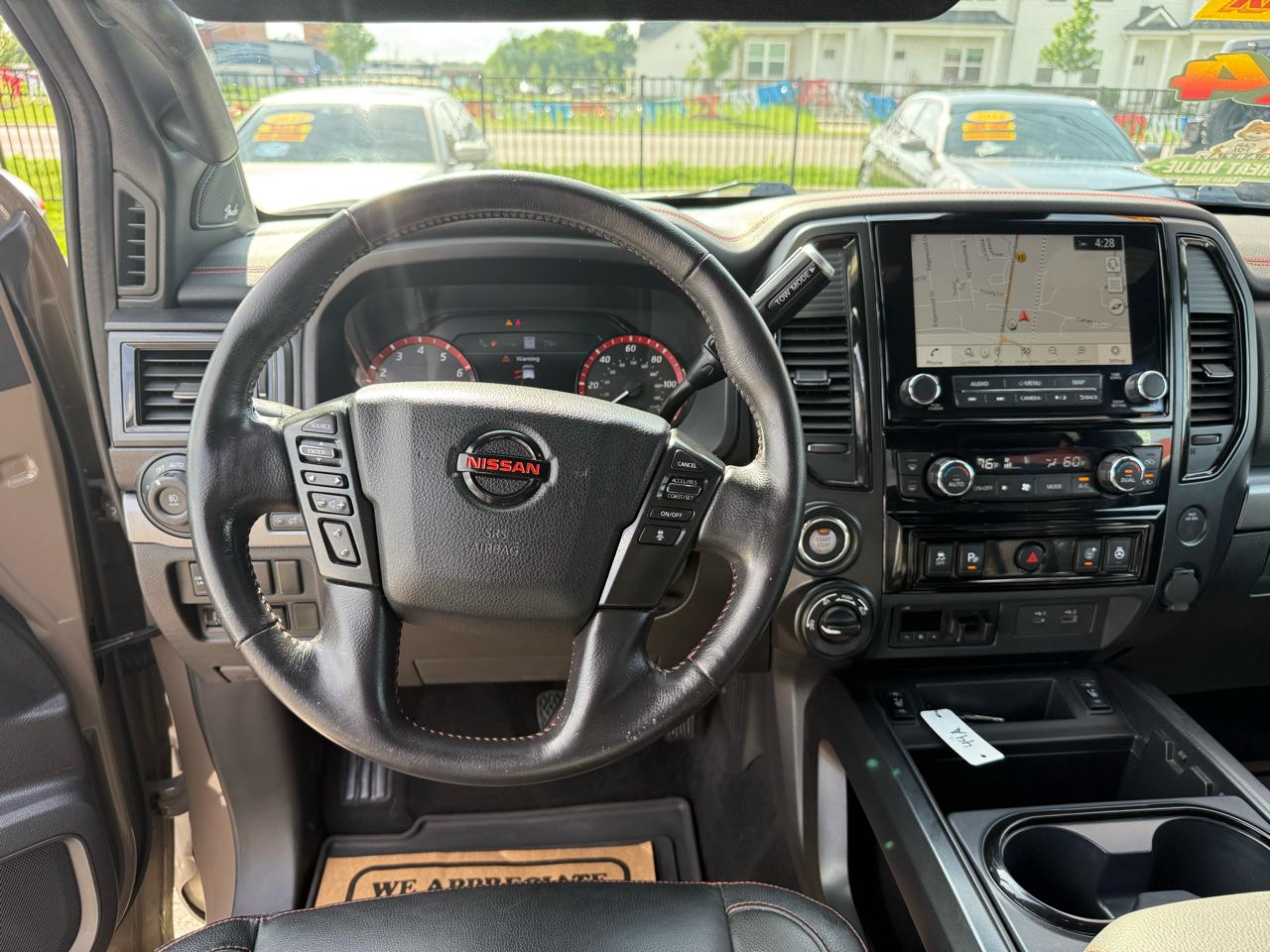 Nissan Titan PRO-4X Crew Cab 4WD 2021
