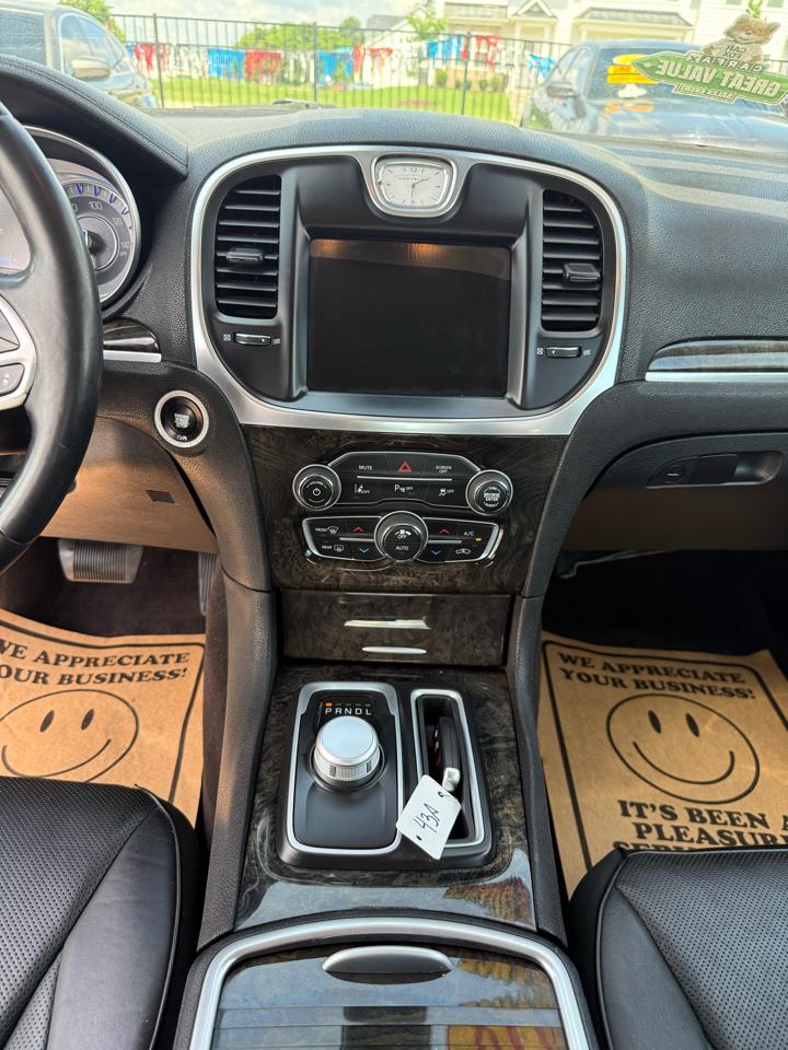 Chrysler 300 Limited RWD 2018