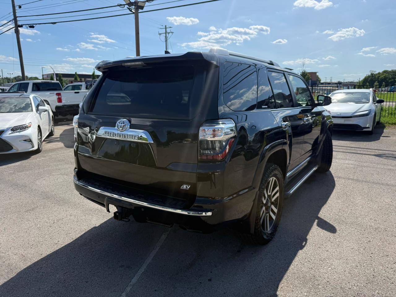 Toyota 4Runner SR5 4WD 2016